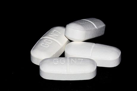 Generic amoxicillin - clavulanic acid tablets with 875mg amoxicillin